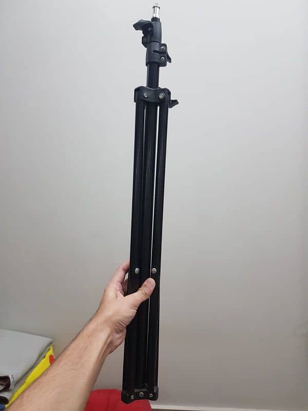tripod stand with ring light 4