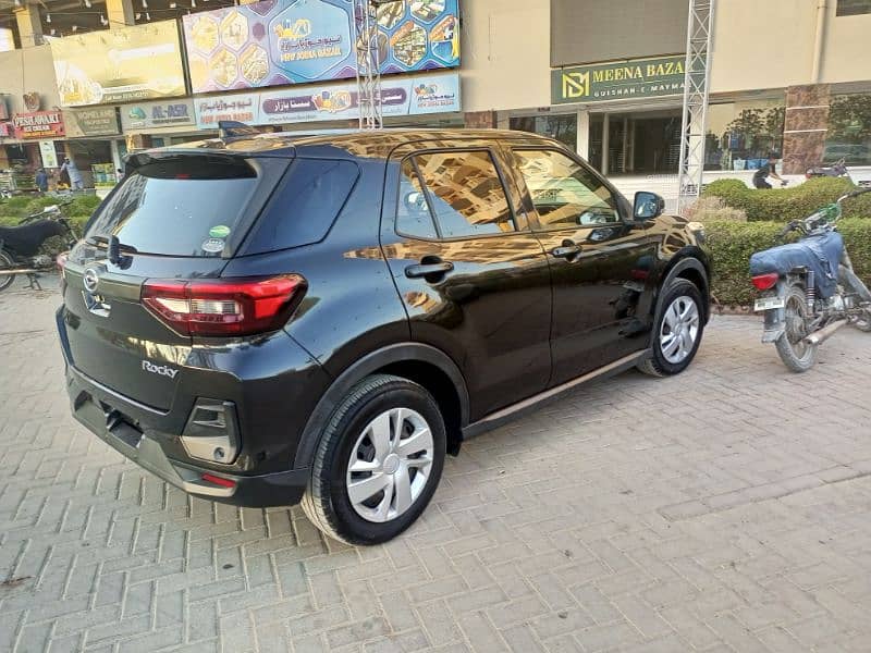 Daihatsu Rocky X  2020/25 14