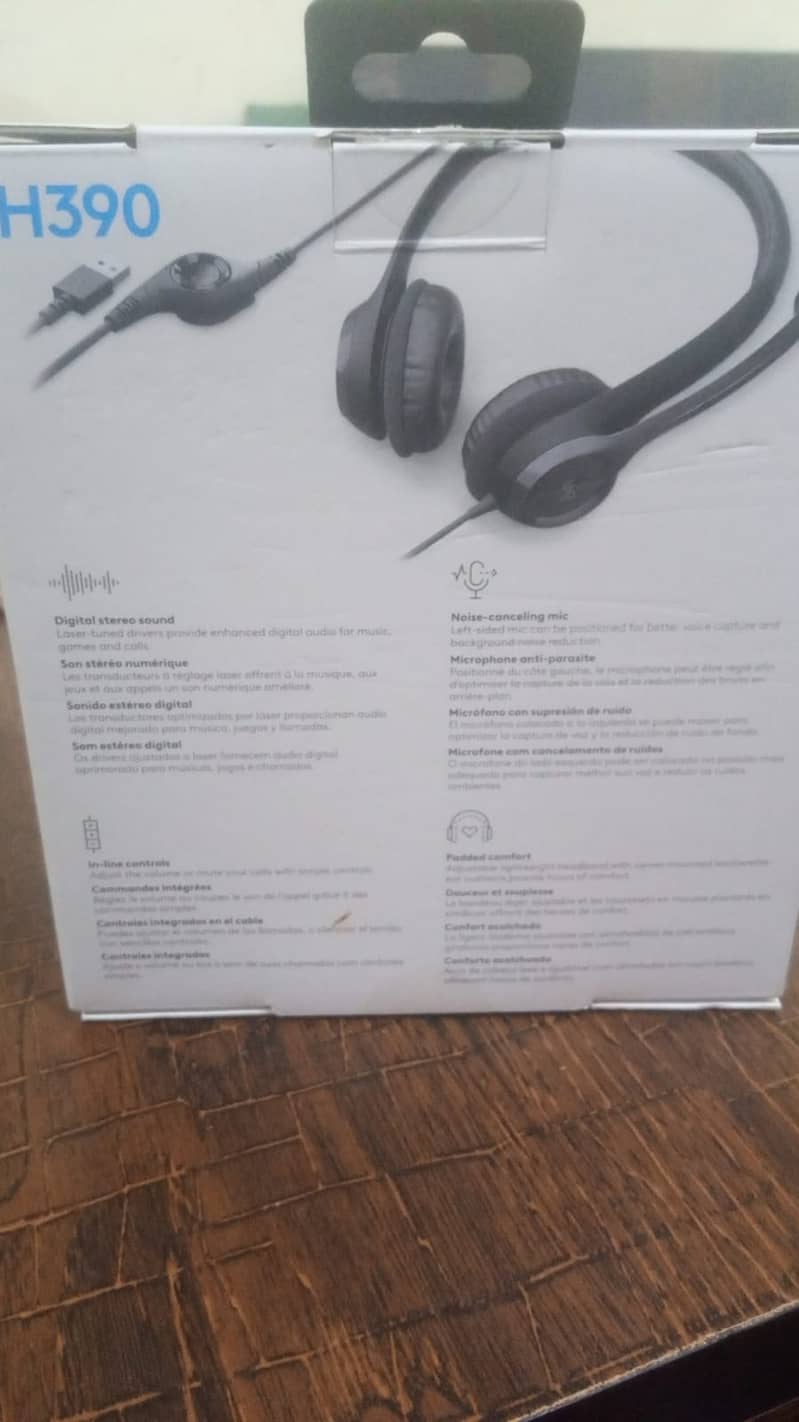Logitech H390 USB Headset with Noise-Cancelling Mic 5