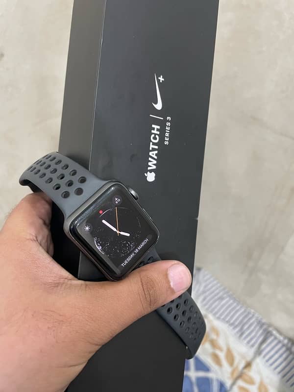 Apple watch series 3 nike edition 42 mm 0