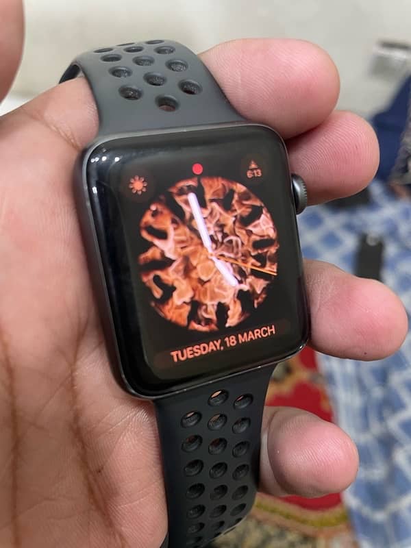 Apple watch series 3 nike edition 42 mm 3