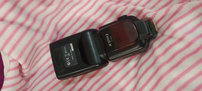 Gloxy Flash Gun for Nikon DSLR 3