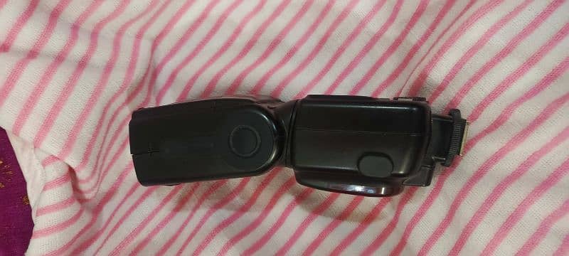 Gloxy Flash Gun for Nikon DSLR 4