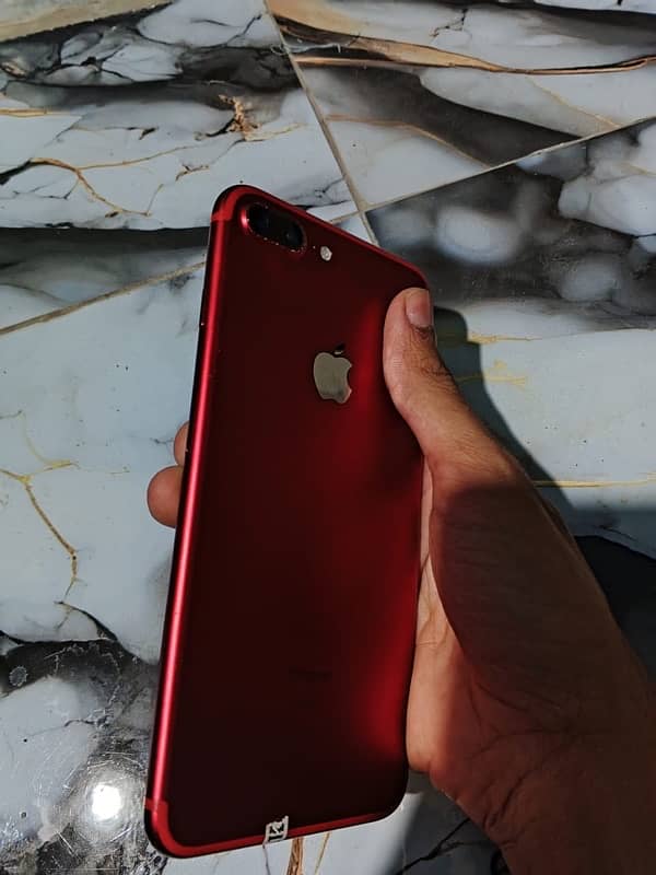 I’m selling iPhone 7plus 128gb 2
