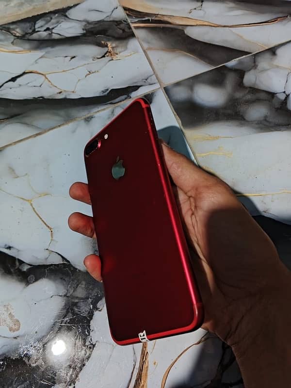 I’m selling iPhone 7plus 128gb 3