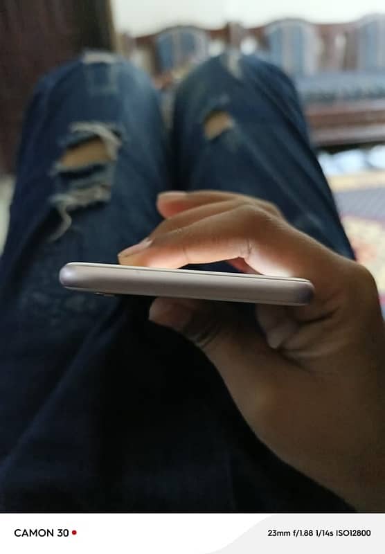 iPhone 6s pta approved 64gb 5