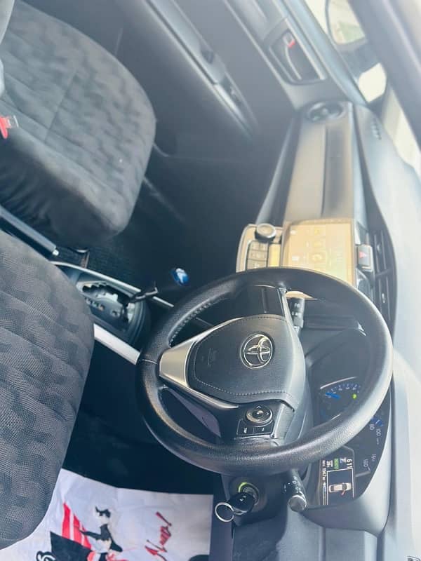 Toyota Corolla Axio 2019 10