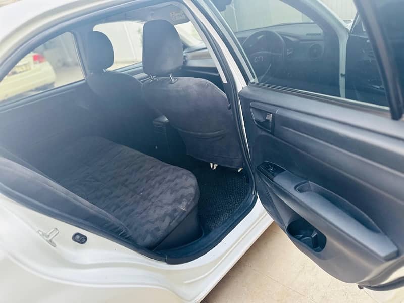 Toyota Corolla Axio 2019 11