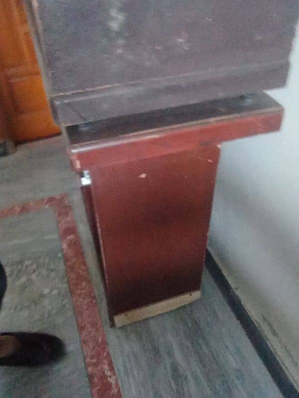 office tables and chairs 7