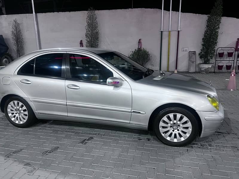 Mercedes C Class 2003 2006 Lahore rigester o3219596932 3