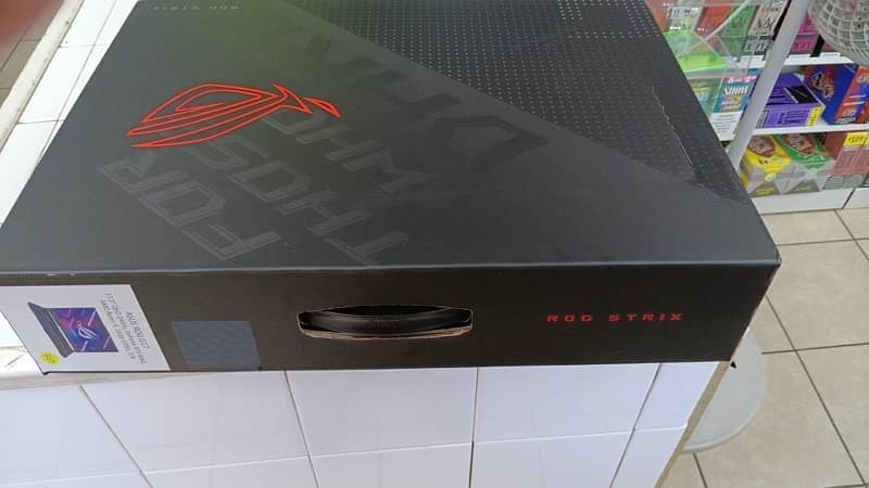 ASUS ROG STRIX arrived from Houston Texas USA 0