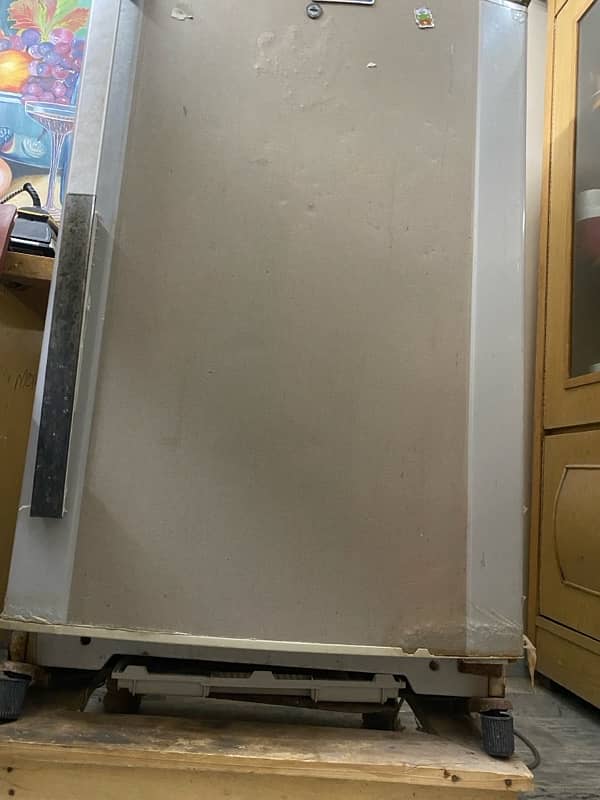 Used Dawlance 9170WBM Refrigerator 11.3 cubic feet (320 liters) 3