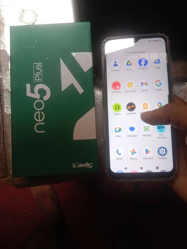 03054165081  spark with box and charger one hand use acchi condition 0