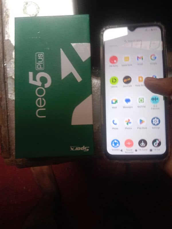 03054165081  spark with box and charger one hand use acchi condition 10