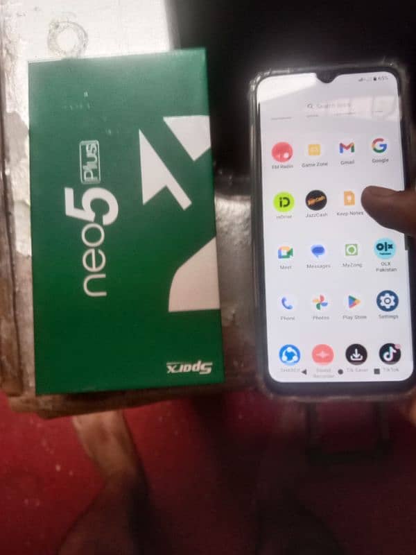 03054165081  spark with box and charger one hand use acchi condition 11