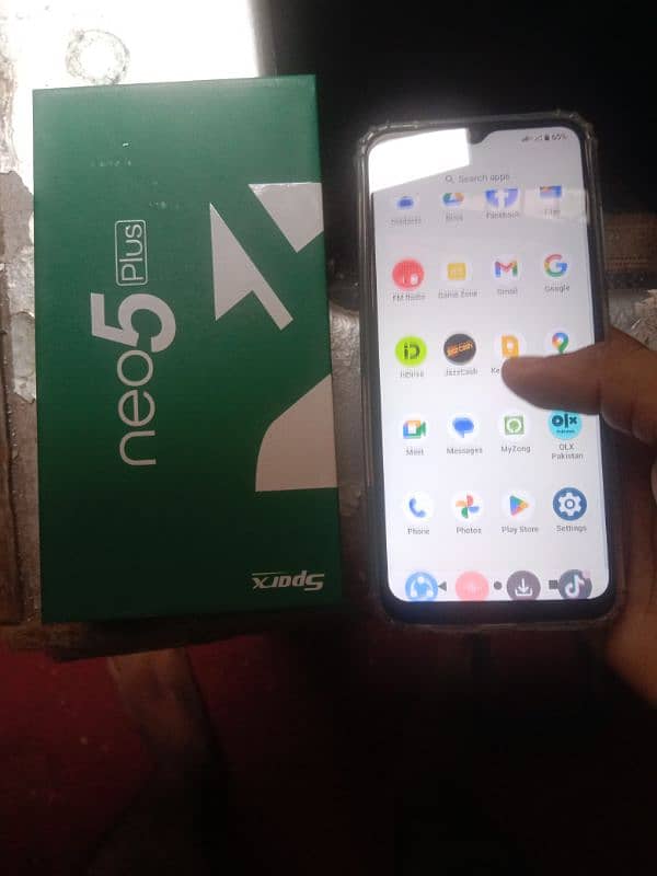 03054165081  spark with box and charger one hand use acchi condition 14