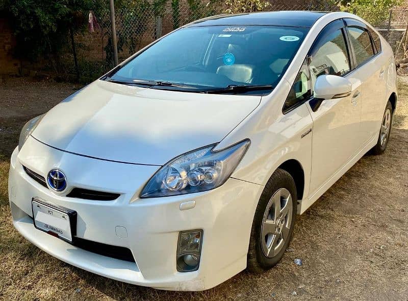 Prius Hybrid (Golden Number) -2011 FULLY LOADED! 0