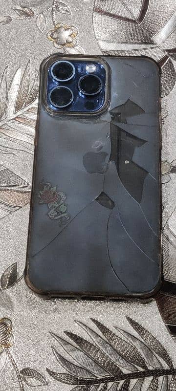 iphone 15 Pro max 256 gb MC 4
