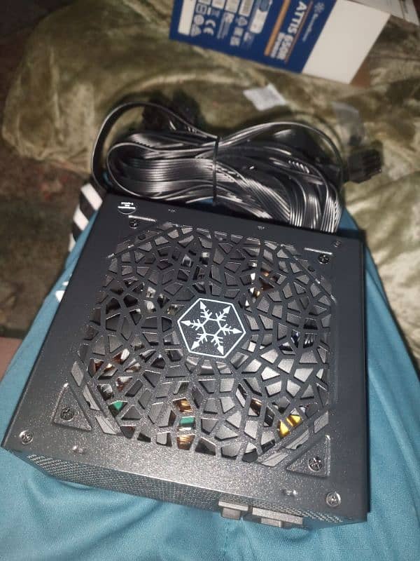 Silverstone Attis 650R Brand new condition 10/10 0