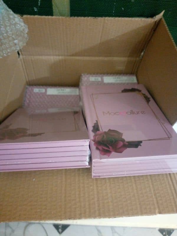 China imported Heavy makeup palettes 0