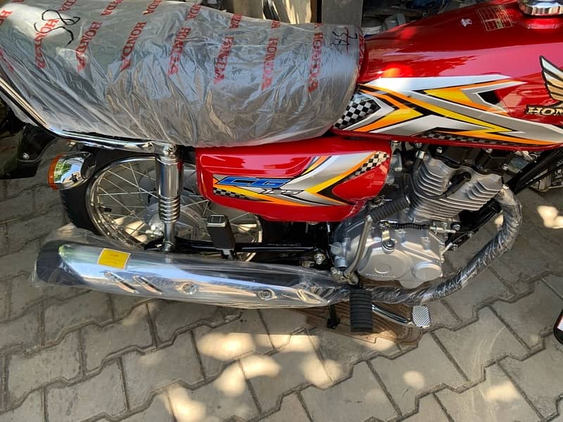 HONDA CG 125 ZERO METER 2