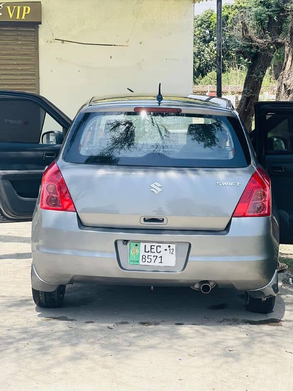 Suzuki Swift 2012 3