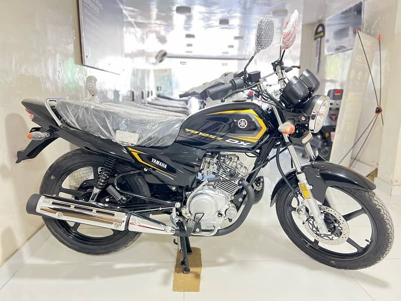 YAMAHA YBR 125G 4