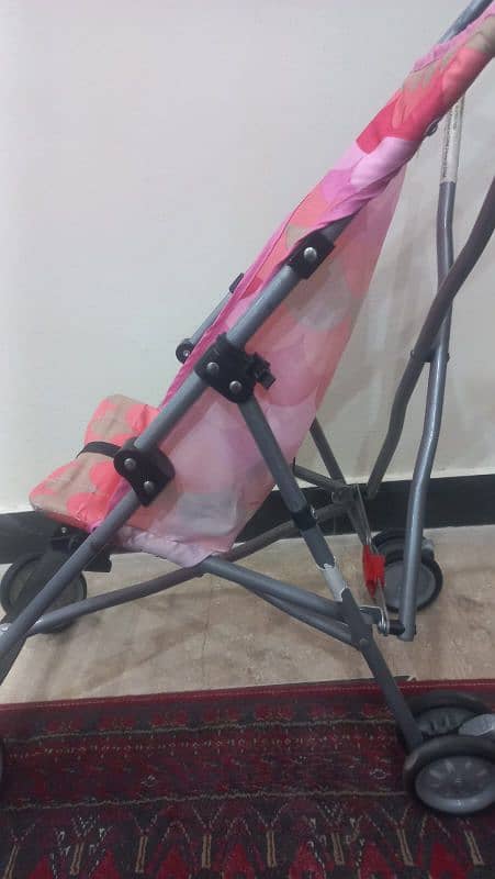 Baby pram in best price = 5000 . Available in good condition 0