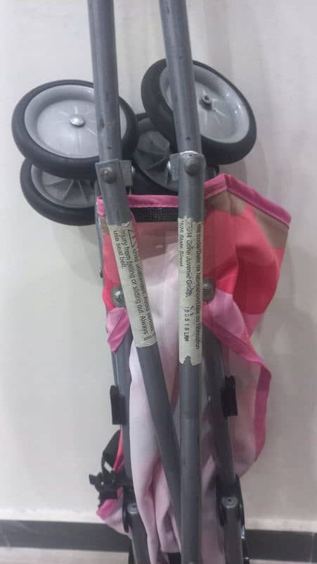 Baby pram in best price = 5000 . Available in good condition 6