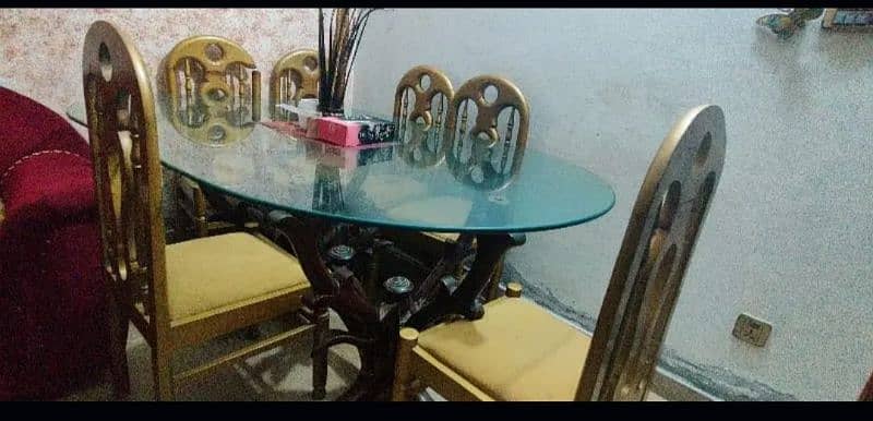 six seated dining table 1