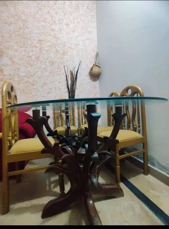 six seated dining table 2
