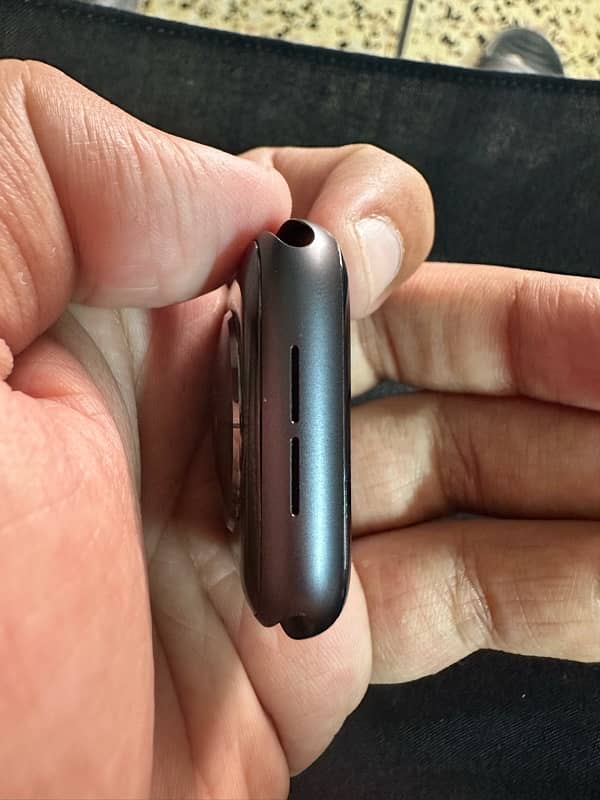 Series 6 space grey 1