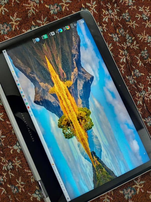 HP Spectre 360 Convertible 4