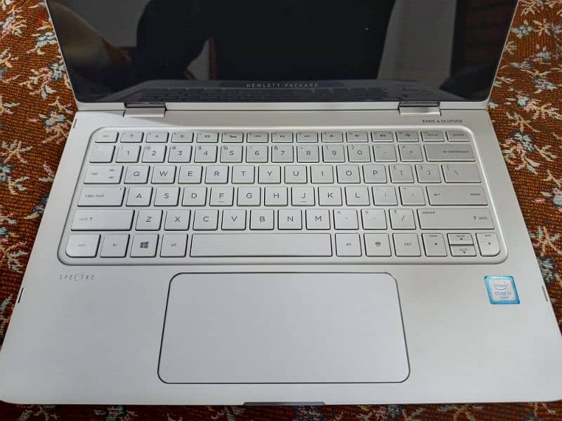 HP Spectre 360 Convertible 5