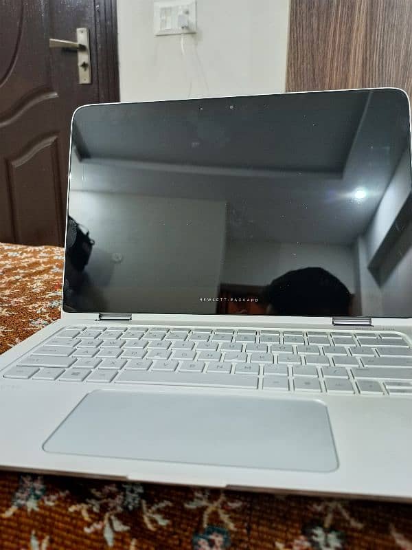 HP Spectre 360 Convertible 6