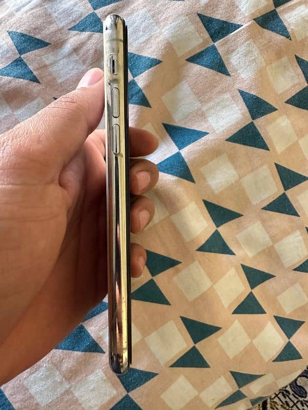 Iphone 11 pro 256gb PTA approved 6