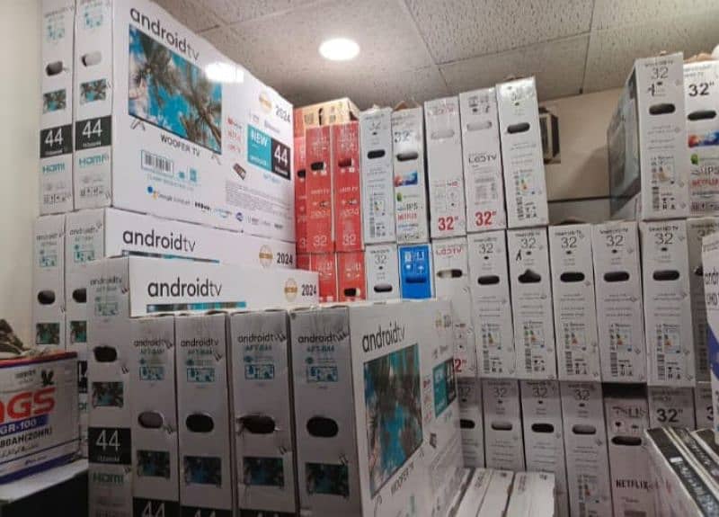 48  inch  Q LED  4K UHD IPS DISPLAY  03221257237 3