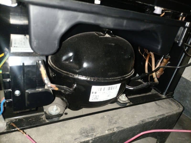 PELL frij 13 cubic full inverter bilkul new urgent sale 7
