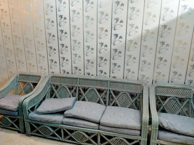 5 seater cane sofa set in good condition 2