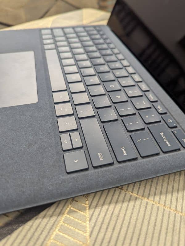 Microsoft surface book 3 core i5 10th generation 4