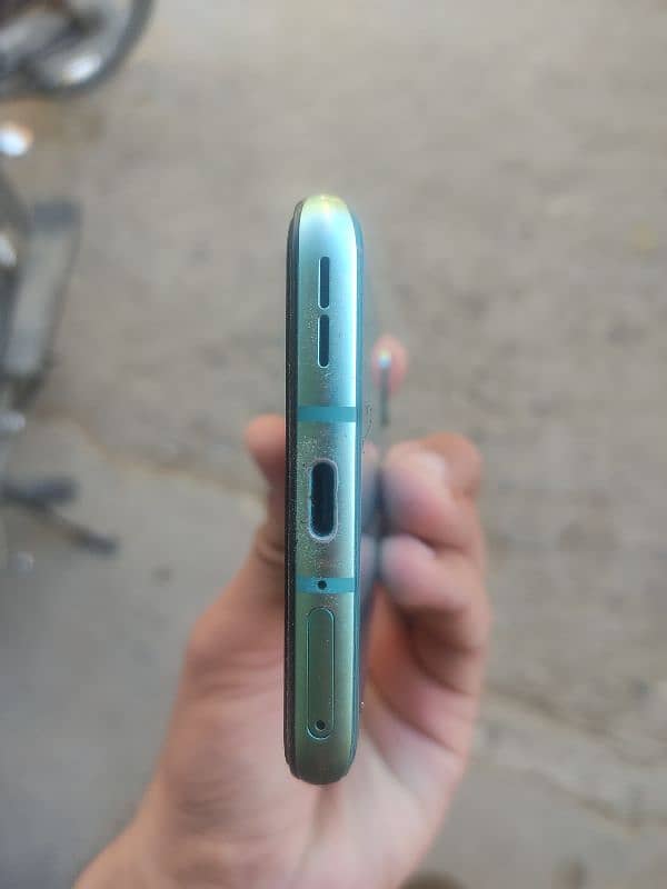 only line on mobile screen and over all is good for using 0