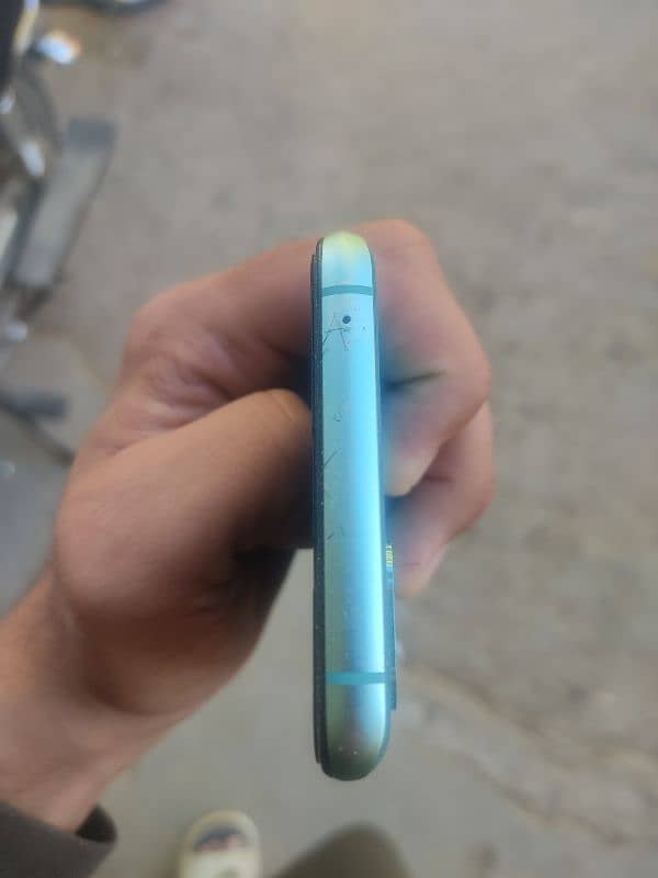only line on mobile screen and over all is good for using 1