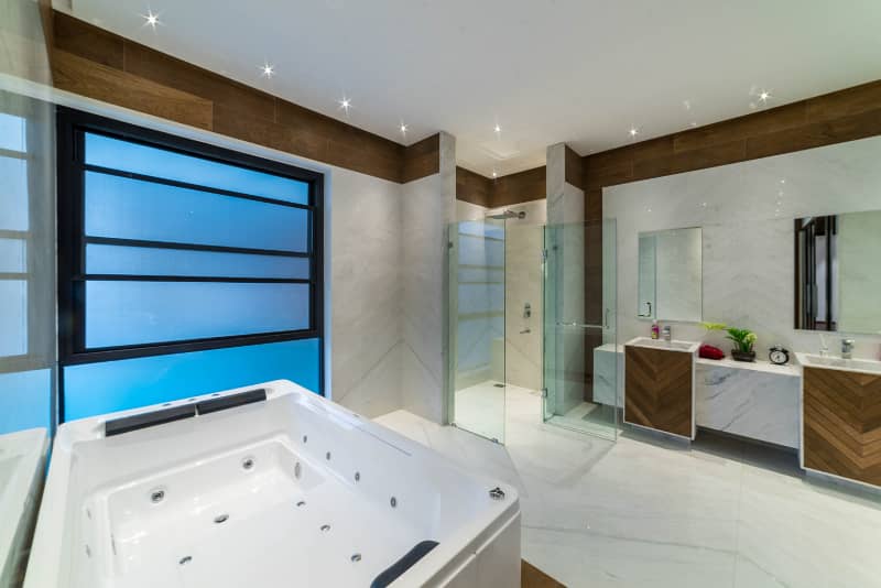 2 Kanal Owner Build Design House With 100% Original Pictures Available For Rent D H A Lahore 20