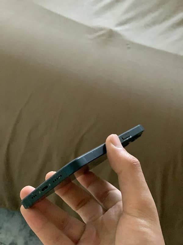 Iphone 13 PTA 256 GB 2