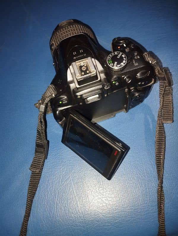 Nikon D5200 with 18/55 lens only 30k Shutter Count 1