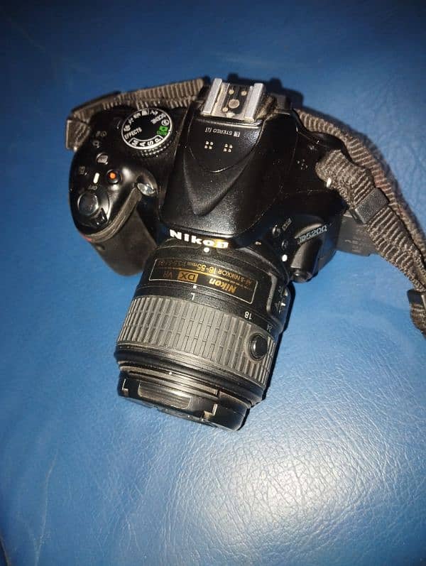 Nikon D5200 with 18/55 lens only 30k Shutter Count 4