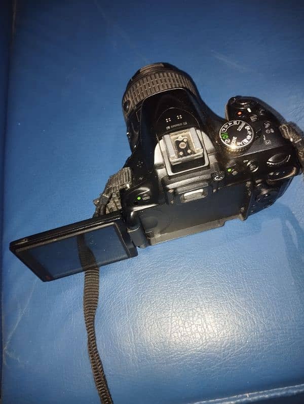 Nikon D5200 with 18/55 lens only 30k Shutter Count 5
