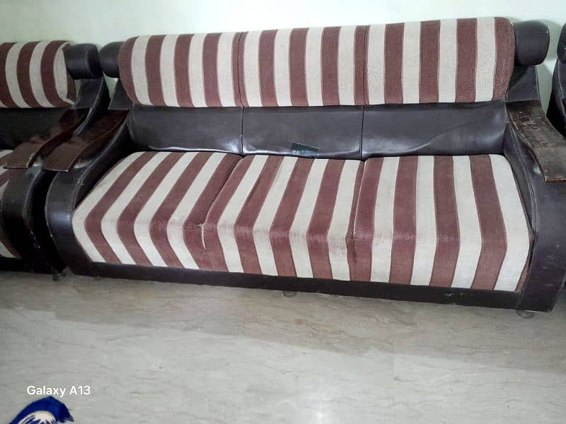 5 Seated Sofa Set 0