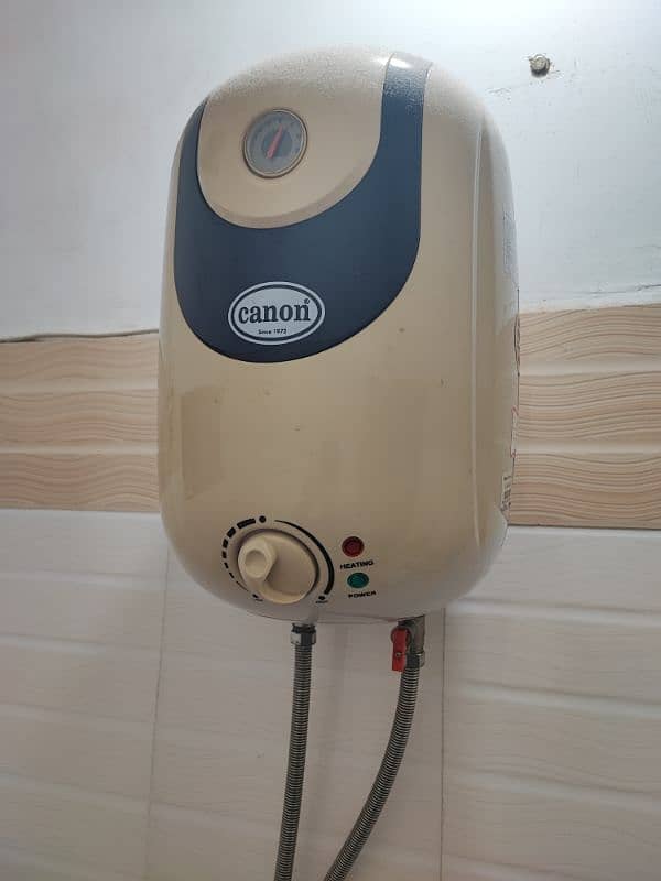 Canon 10 Litre Water Geyser / Heater - 1 season used 1