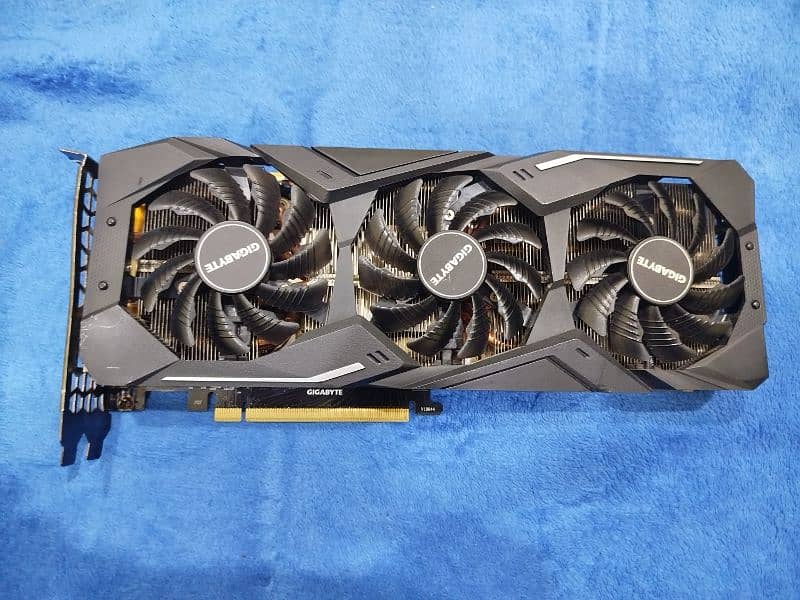 NVIDIA RTX 2080  Gigabyte OC 0